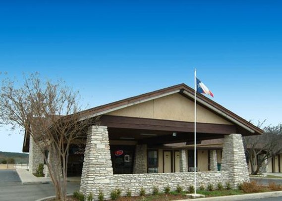Econo Lodge - Junction, TX