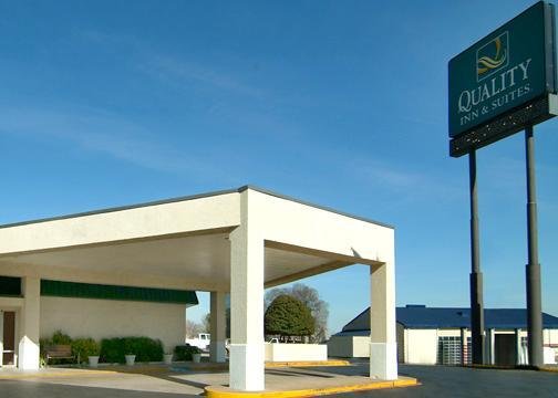 Quality Inn & Suites - Denton, TX