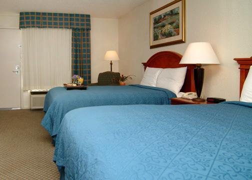 Quality Inn & Suites - Denton, TX