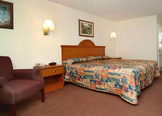 Econo Lodge - Azle, TX