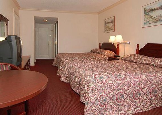 ECONO LODGE - Brenham, TX