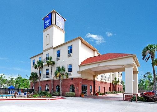 Sleep Inn & Suites