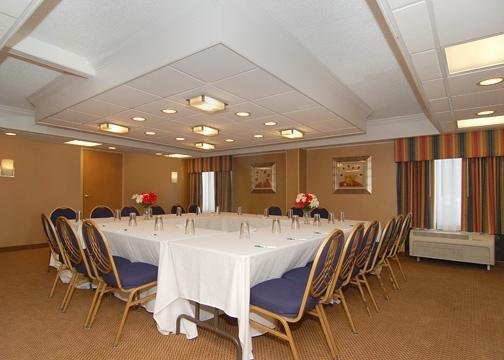 Holiday Inn Express-Hampton - Hampton, VA