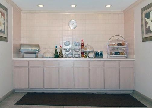 Holiday Inn Express-Hampton - Hampton, VA