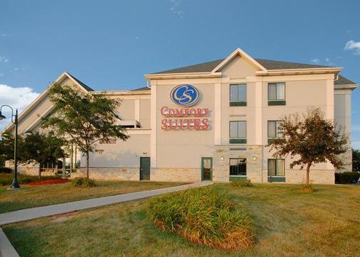 Comfort Suites Lake Country - Pewaukee, WI