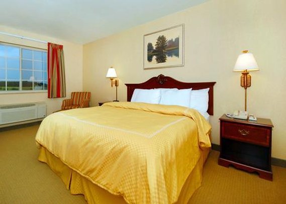 Comfort Inn - Shawano, WI