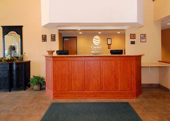 Comfort Inn - Shawano, WI