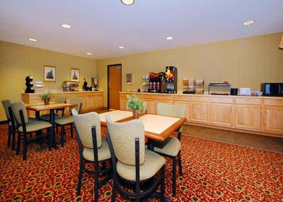 Comfort Inn - Shawano, WI