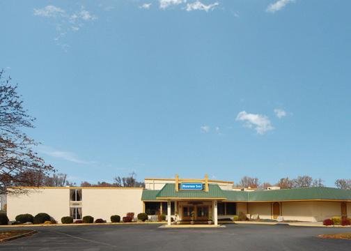 Rodeway Inn - Martinsburg, WV