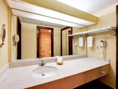 Hawthorn Suites Oklahoma City - Oklahoma City, OK