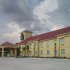 La Quinta Inn & Suites