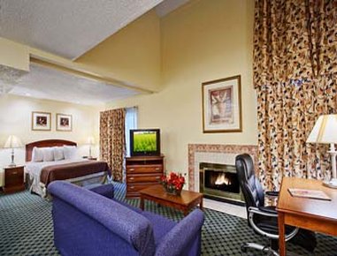 Hawthorn Suites Austin Central - Austin, TX