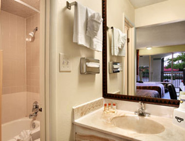 Days Inn - Elkhart, IN