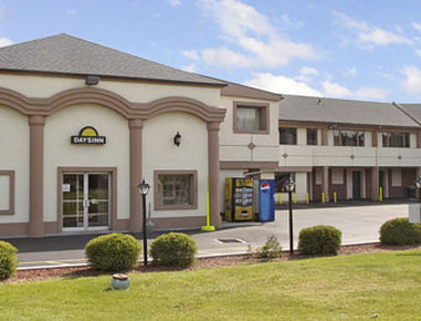 DAYS INN - Bristol, PA