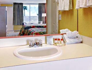 Tropical Inn Resort - Palm Bay, FL