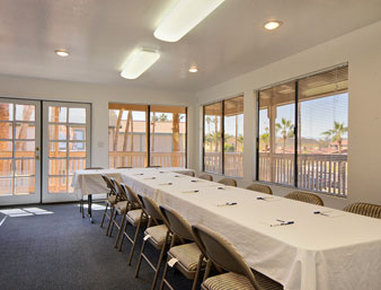 Howard Johnson - El Centro, CA