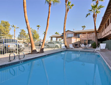 Howard Johnson - El Centro, CA