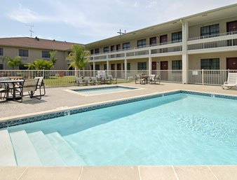 Baymont Inn & Suites - Port Arthur, TX