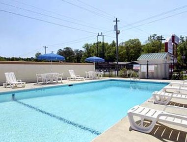 Quality Inn - Calhoun, GA