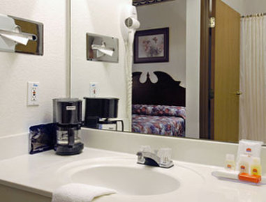 Ramada Cedar Hill - Cedar Hill, TX