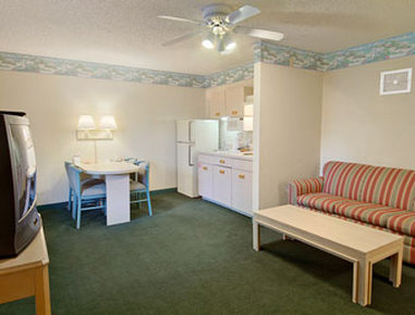 Ramada Limited - Ellenton, FL