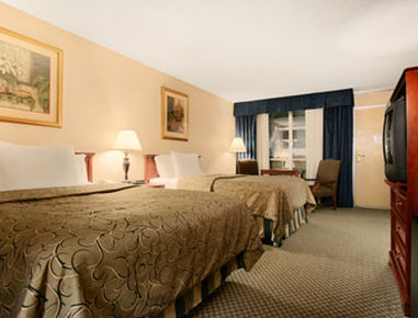Ramada-Overland Park - Mission, KS