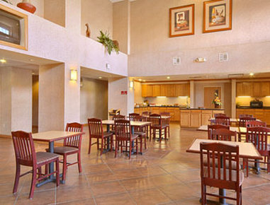 Ramada Ruidoso Downs - Ruidoso Downs, NM