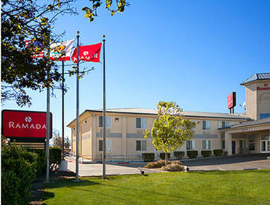RAMADA - Williams, CA