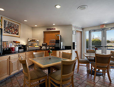 RAMADA - Williams, CA