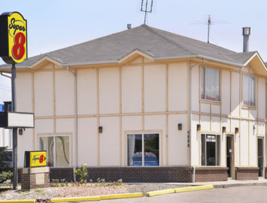 Super 8 Denver / I25 & 58th Ave.