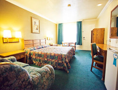 Super 8 Atascadero - Atascadero, CA