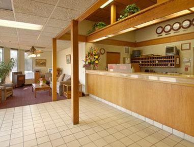 Super 8 Costa Mesa/Newport Beach Area - Costa Mesa, CA