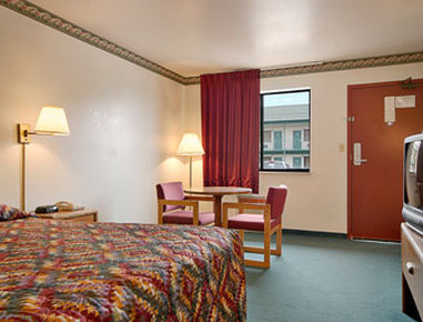 Super 8 Morristown - Morristown, TN