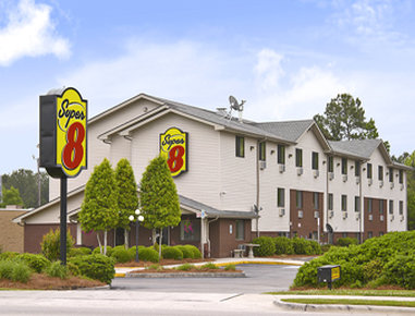 Super 8 By Wyndham Wilmington - Wilmington, NC