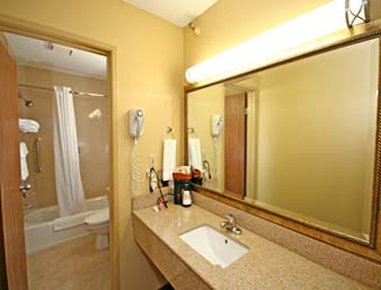 Super 8 By Wyndham Wilmington - Wilmington, NC