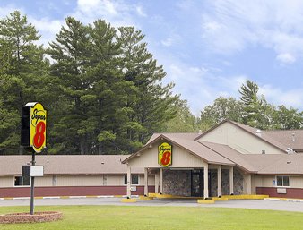 Super 8 Cadillac - Cadillac, MI