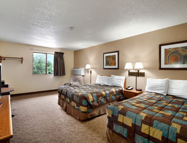 Super 8 - Lewisburg, WV