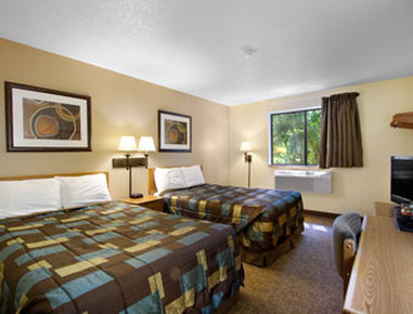 Super 8 - Lewisburg, WV