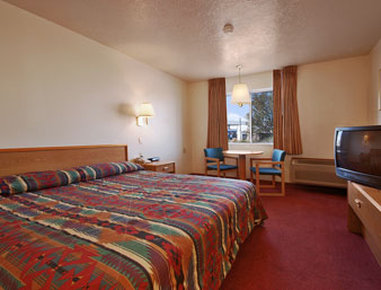 Super 8 - Moriarty, NM