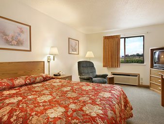 Americas Best Value Inn & Suites-Manchester - Manchester, IA
