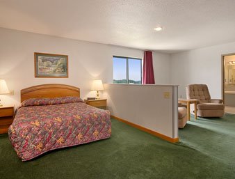 Super 8 - Maquoketa, IA