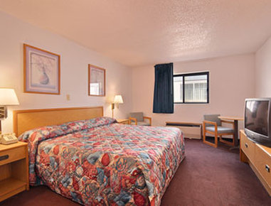 Super 8 Osceola IA - Osceola, IA