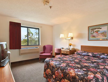 Super 8 - Augusta, ME