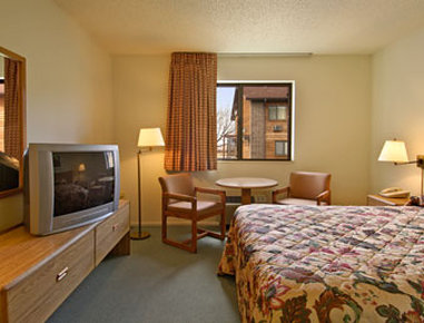 Super 8-Lebanon - Lebanon, MO