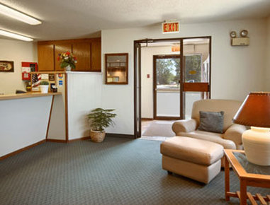 Super 8 Glencoe - Glencoe, MN