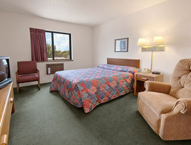 Super 8 Glencoe - Glencoe, MN