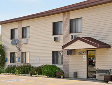 Super 8 - Pipestone, MN