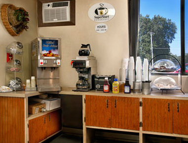 Super 8 - Pipestone, MN