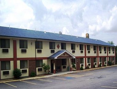 Super 8 - Gardner, MA