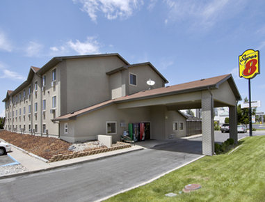 Super 8 Logan - Logan, UT